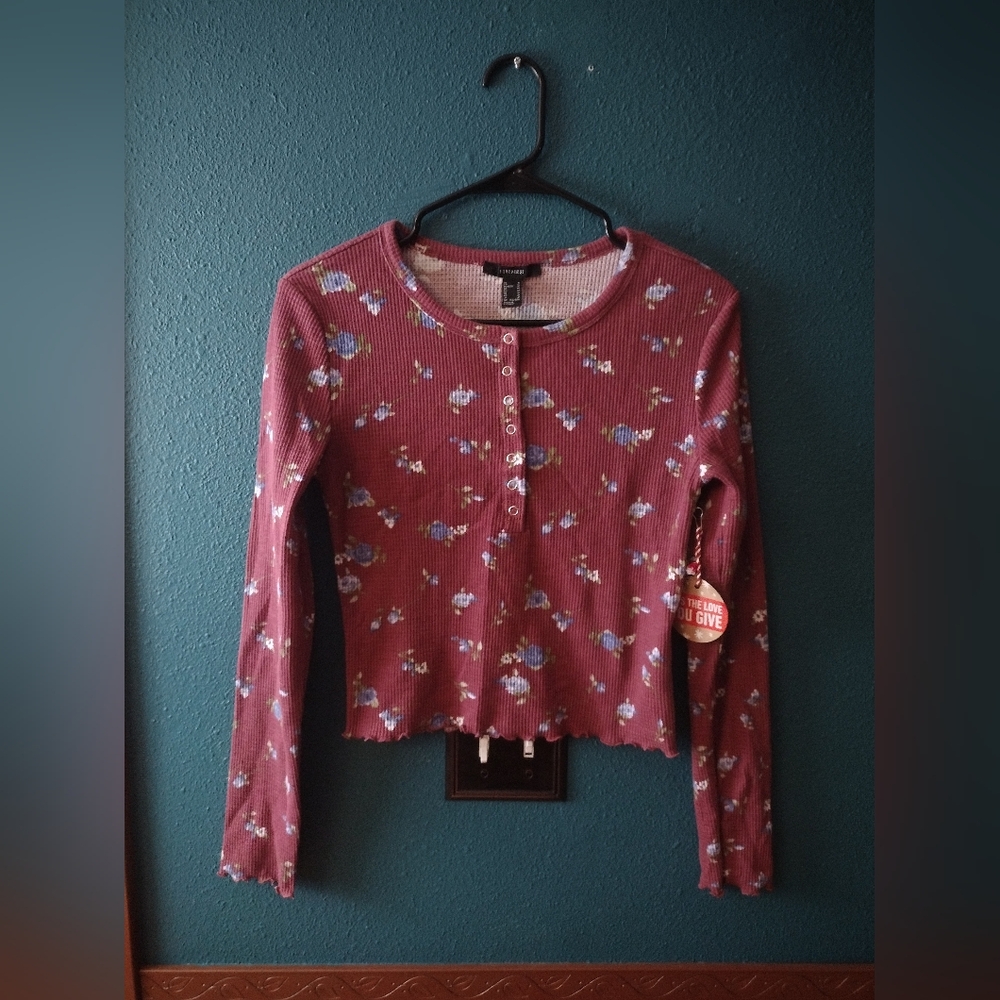 NEW Forever 21 Moody Burgundy With Blue Flowers Knit Long Sleeve Henley Top